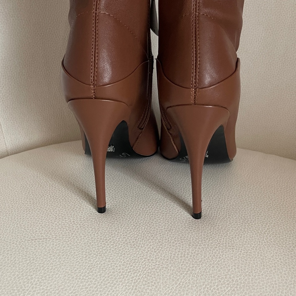NEW REISS 20”
Carina Pointed Toe Knee High Heel Brown Leather Stiletto Boots - Picture 3 of 13